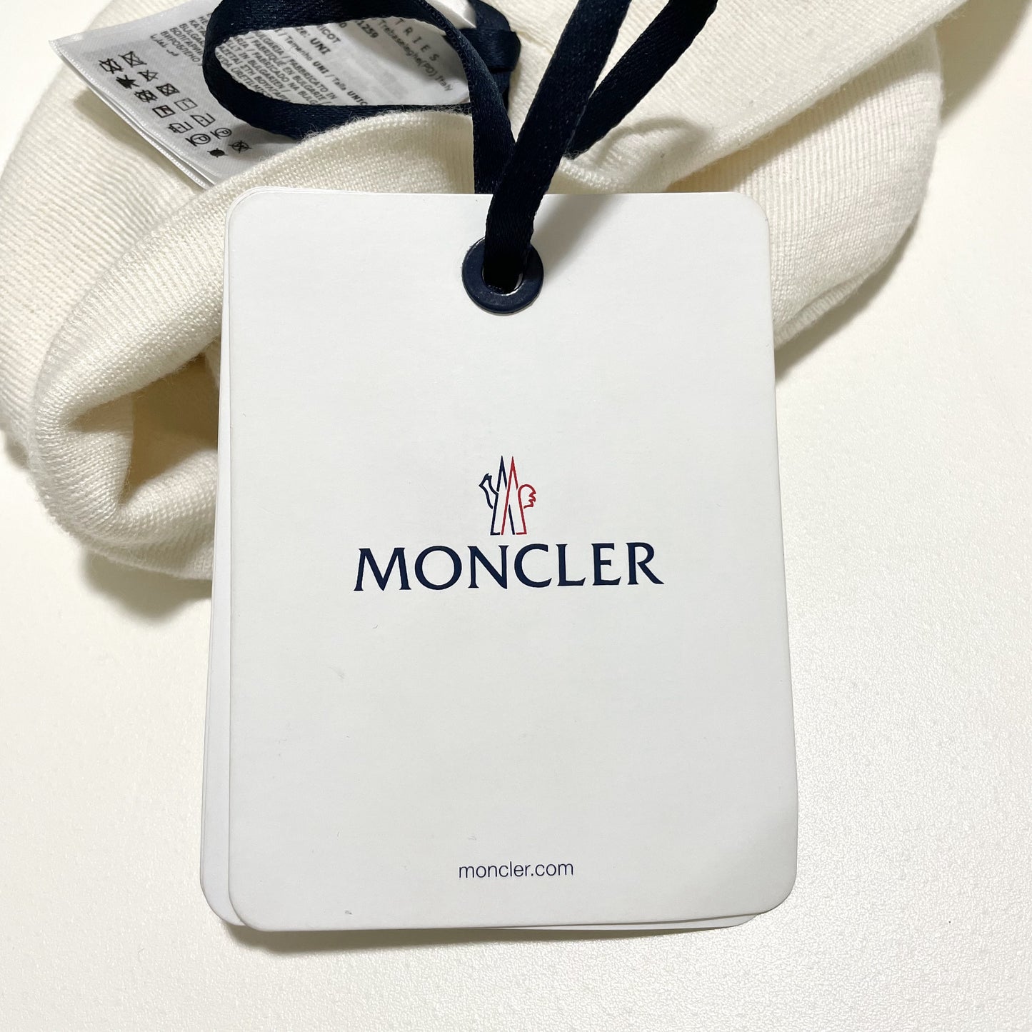MONCLER モンクレール ビーニー ニットキャップ ニット帽 帽子 ロゴ ワッペン メンズ レディース ホワイト 新品未使用