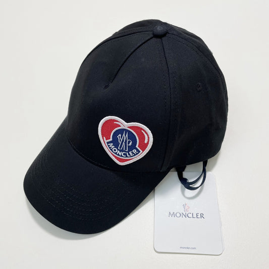 MONCLER モンクレール ベースボーキャップ 帽子 ロゴ ワッペン ハート シンプル おしゃれ 黒 ブラック 新品未使用