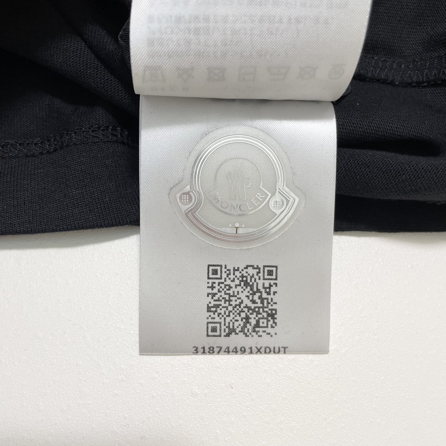 MONCLER モンクレール Tシャツ 長袖 カットソー プリント クルーネック レディース ブラック シンプル 新品未使用