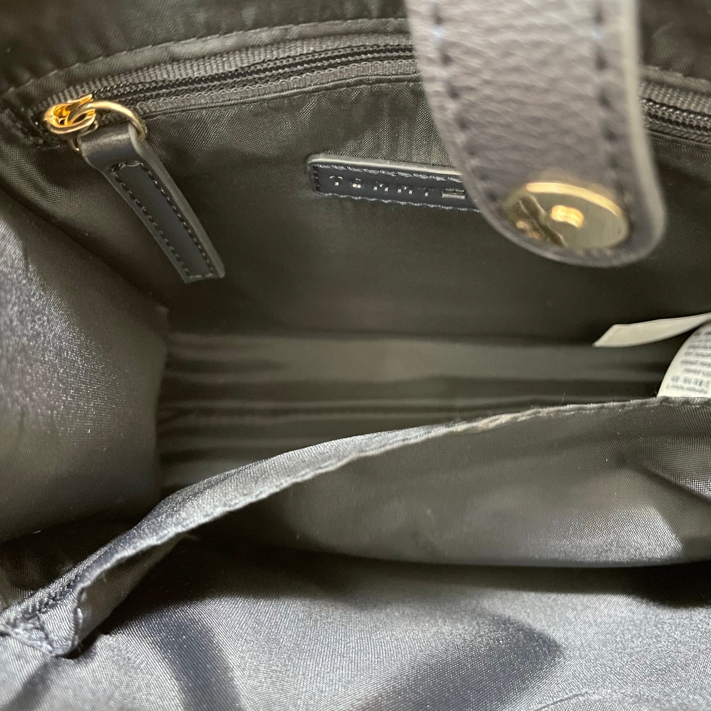 TOMMY HILFIGER トミーヒルフィガー ショルダーバッグ 斜め掛け ミニバッグ レディース ナイロン シンプル ネイビー