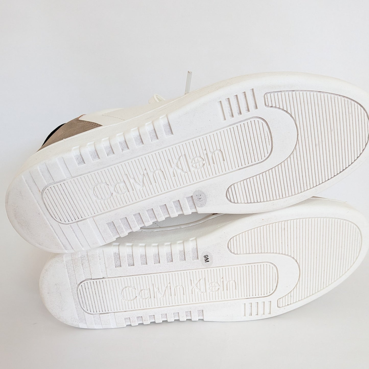 Calvin Klein スニーカー ホワイト グリーン ベージュ 人気色 CKロゴ 27.0cm