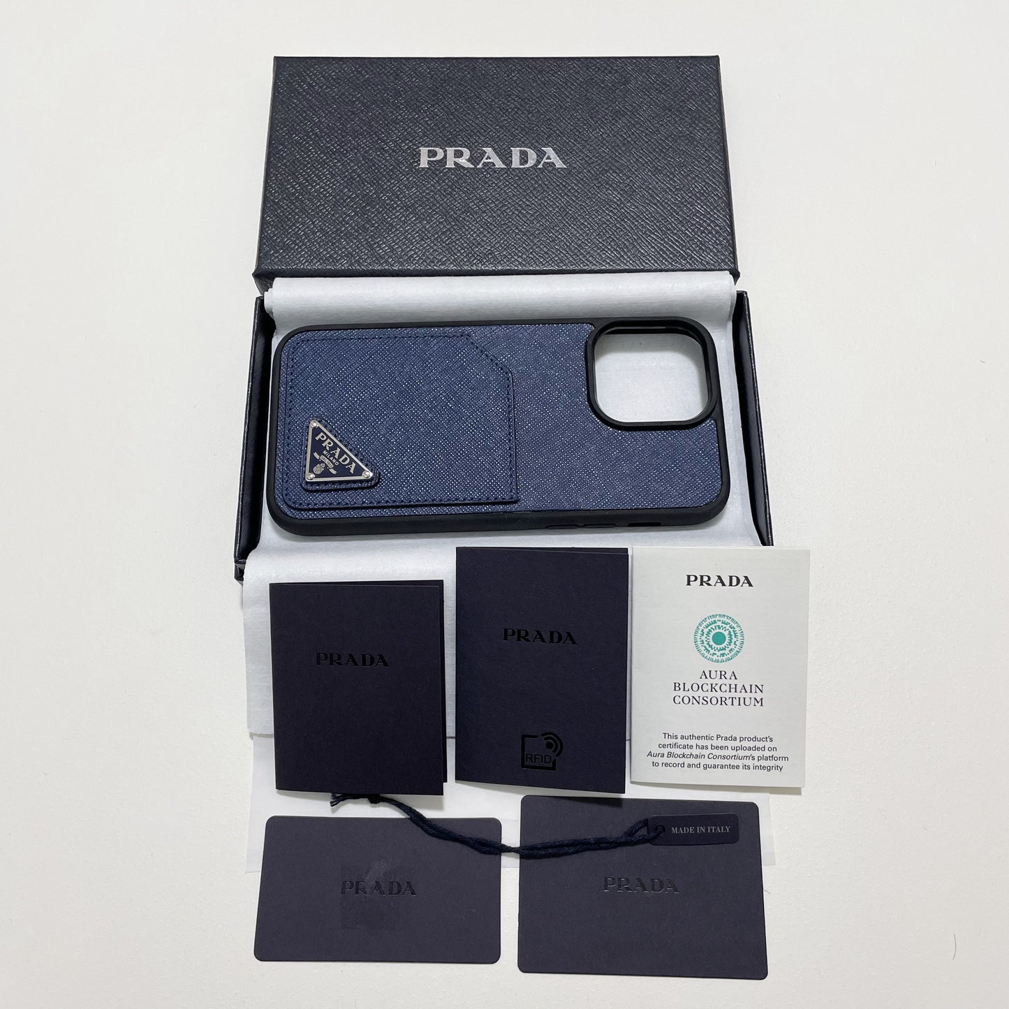 PRADA プラダ iPhone14 Pro Max ケース スマホケース ロゴ ネイビー 紺 シンプル サフィアーノ 新品未使用