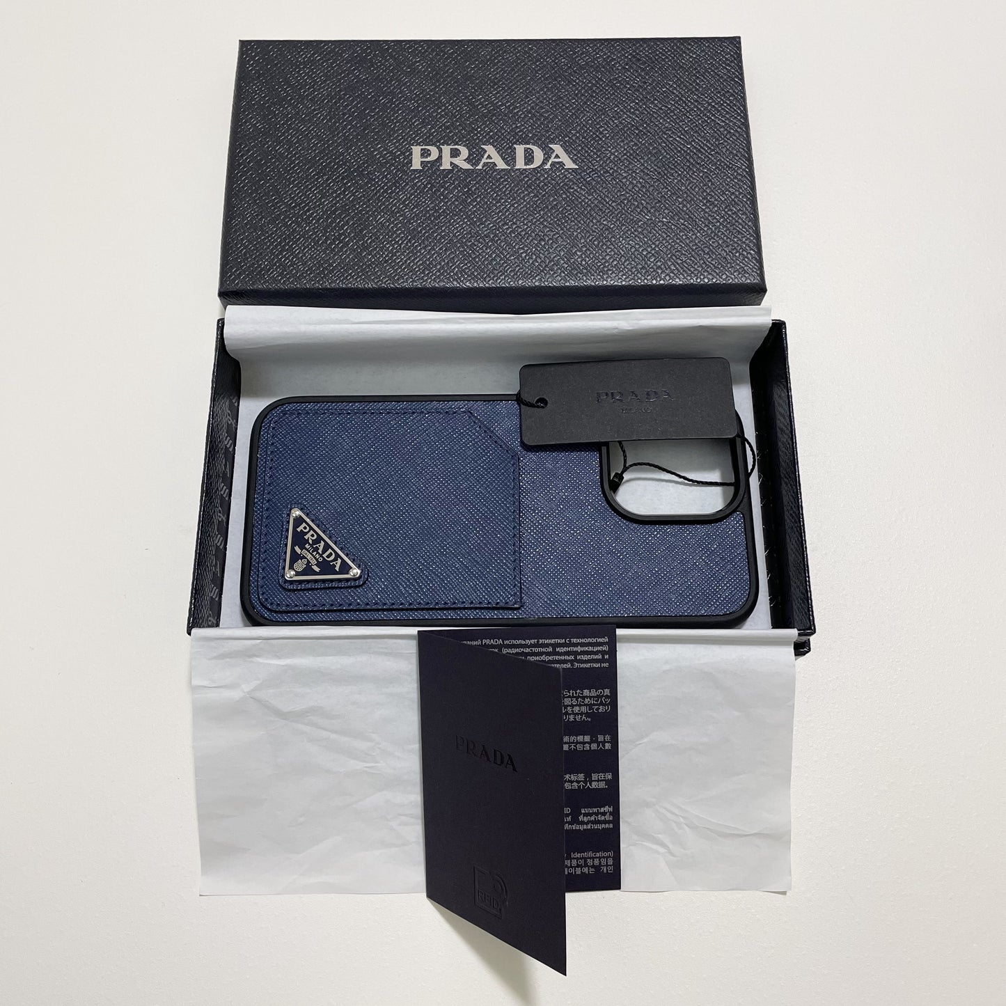 PRADA プラダ iPhone14 Pro Max ケース スマホケース ロゴ ネイビー 紺 シンプル サフィアーノ 新品未使用