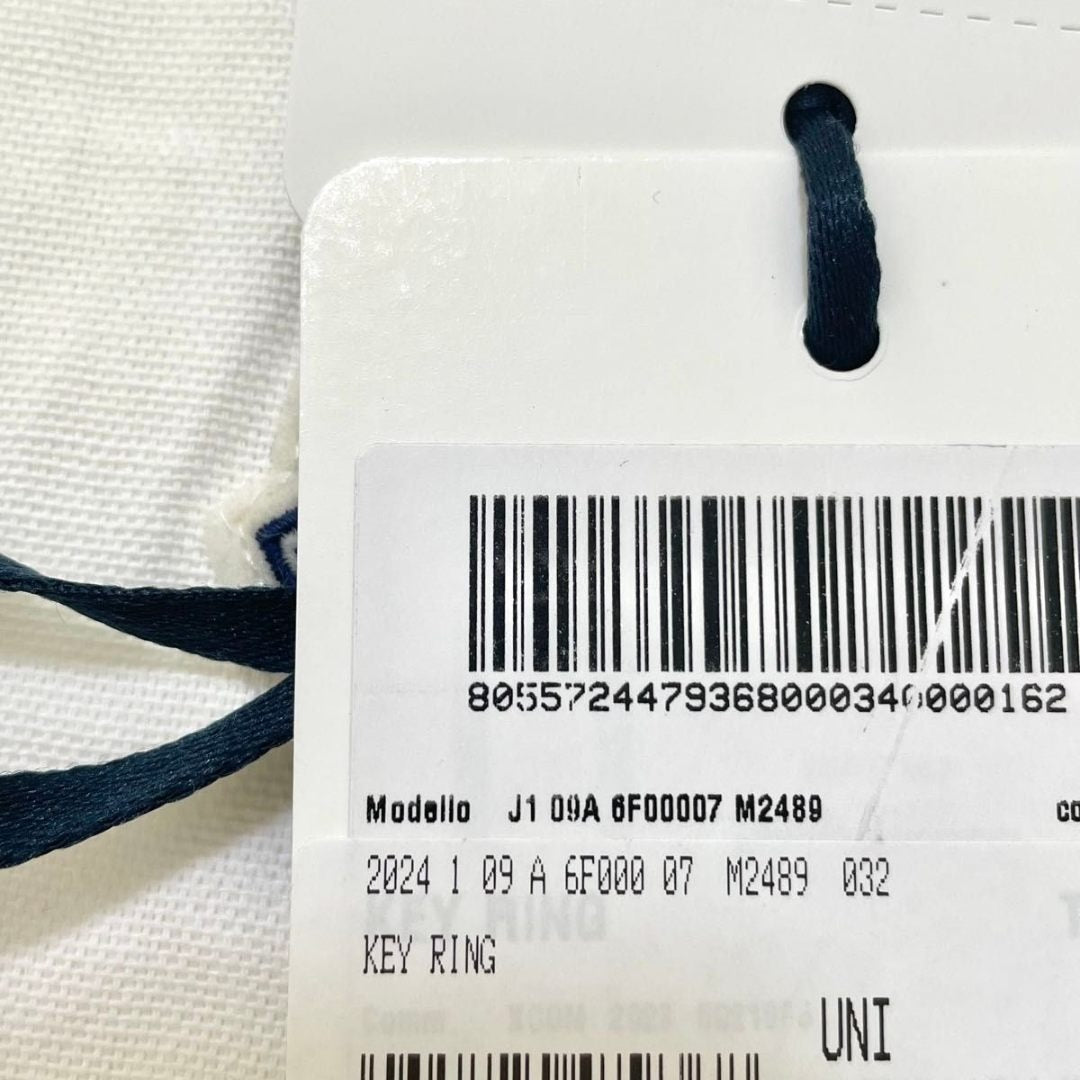 モンクレール ロゴワッペン ホワイト キーホルダー キーリング バッグチャーム