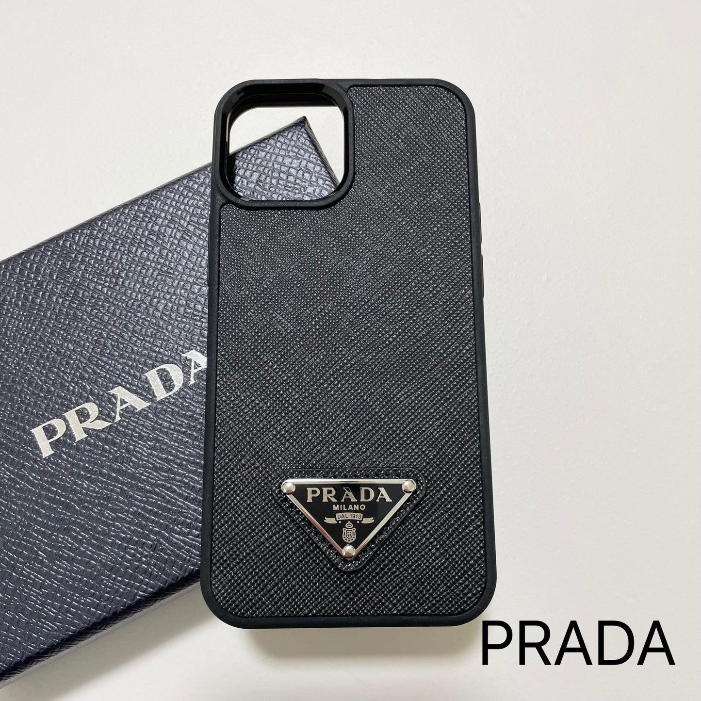 PRADA プラダ iPhone13 mini ケース スマホケース ロゴ NERO 黒 シンプル サフィアーノ 新品未使用