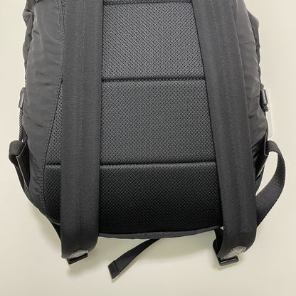 MONCLER モンクレール リュックサック バックパック ナイロン 大容量 メンズ レディース シンプル ロゴ 黒 新品未使用