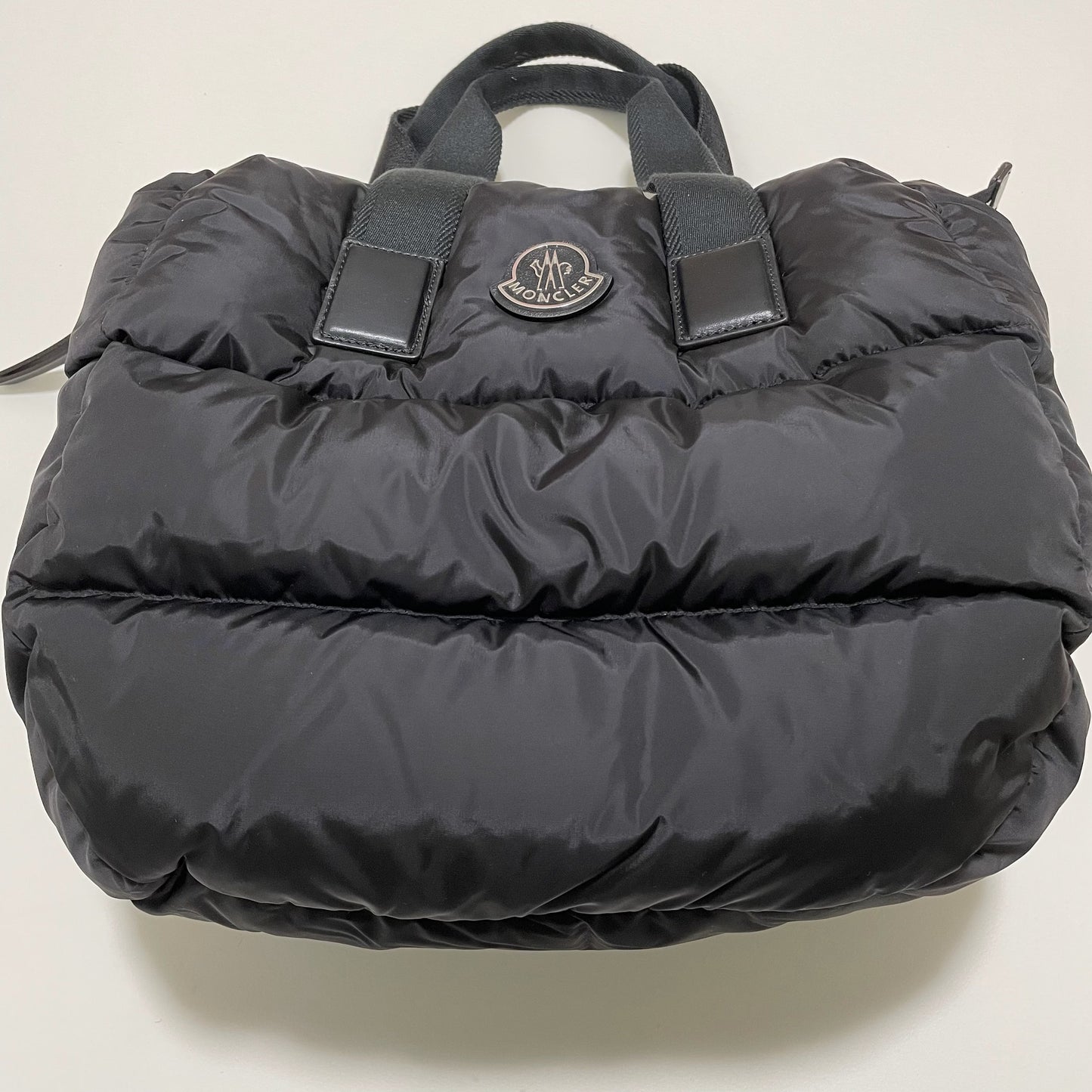 MONCLER モンクレール ミニトートバッグ CARADOC ハンドバッグ 手持ち ダウン レディース ロゴ 黒 新品未使用