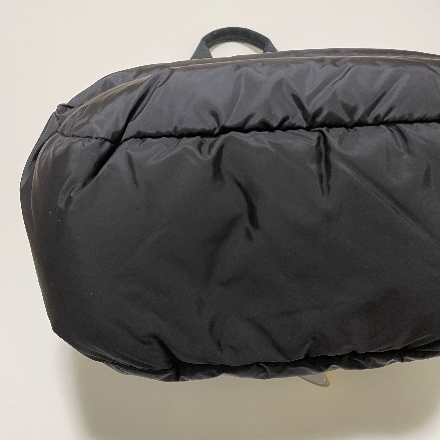 MONCLER モンクレール ミニトートバッグ CARADOC ハンドバッグ 手持ち ダウン レディース ロゴ 黒 新品未使用