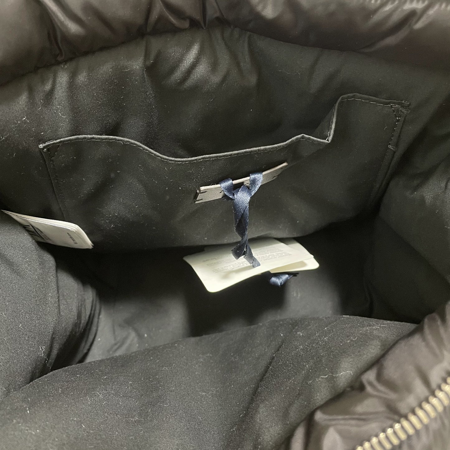 MONCLER モンクレール ミニトートバッグ CARADOC ハンドバッグ 手持ち ダウン レディース ロゴ 黒 新品未使用