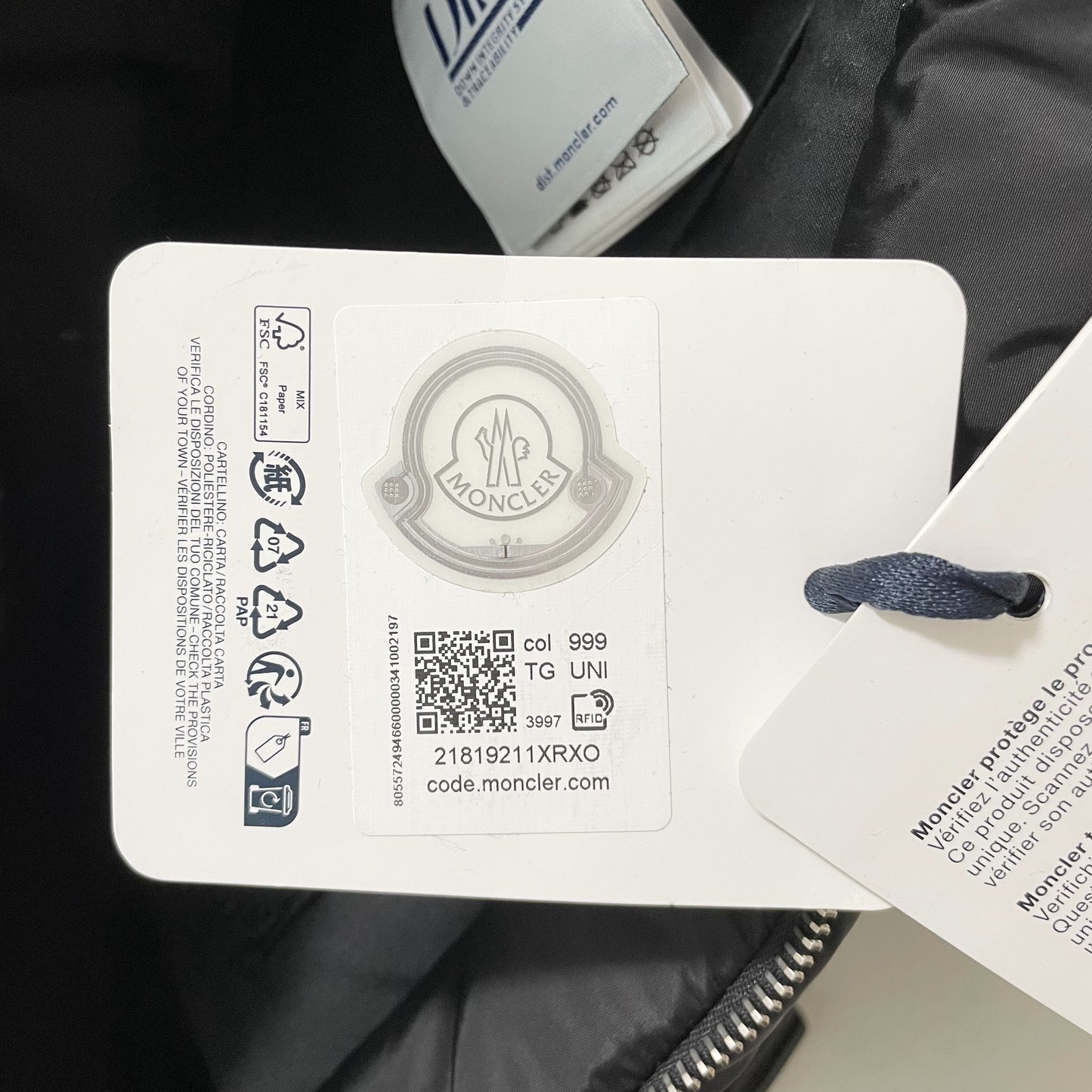 MONCLER モンクレール ミニトートバッグ CARADOC ハンドバッグ 手持ち ダウン レディース ロゴ 黒 新品未使用