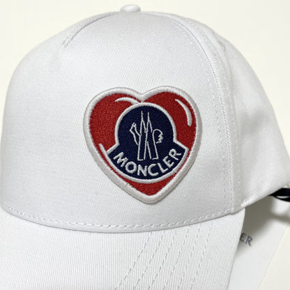 MONCLER モンクレール ベースボールキャップ 帽子 ロゴ ワッペン ハート シンプル おしゃれ 白 ホワイト 新品未使用