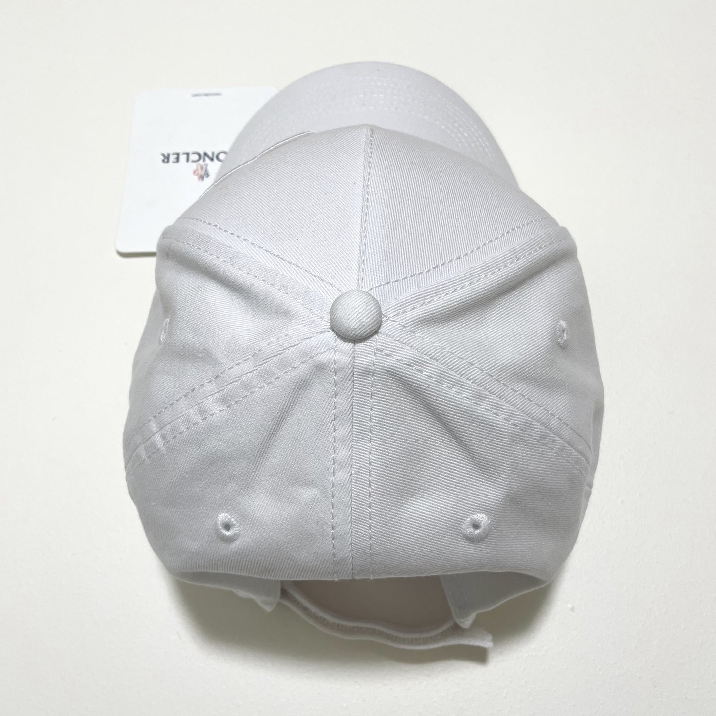 MONCLER モンクレール ベースボールキャップ 帽子 ロゴ ワッペン ハート シンプル おしゃれ 白 ホワイト 新品未使用