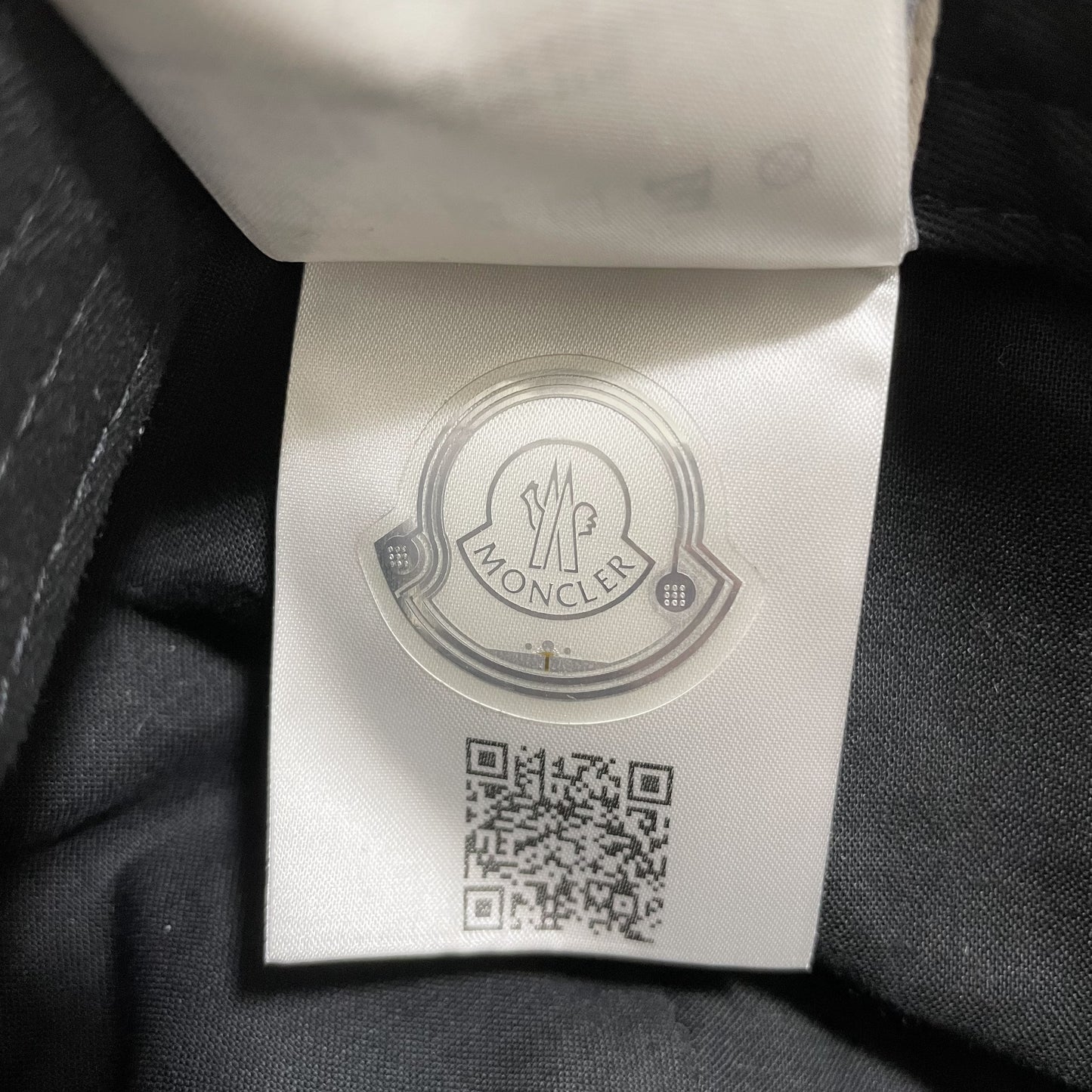 MONCLER モンクレール ベースボールキャップ 帽子 ロゴ ワッペン おしゃれ 綿 コットン パイル 黒 ブラック 新品未使用