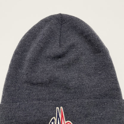 MONCLER モンクレール ニットキャップ ニット帽 帽子 ロゴ ワッペン シンプル メンズ レディース グレー 新品未使用