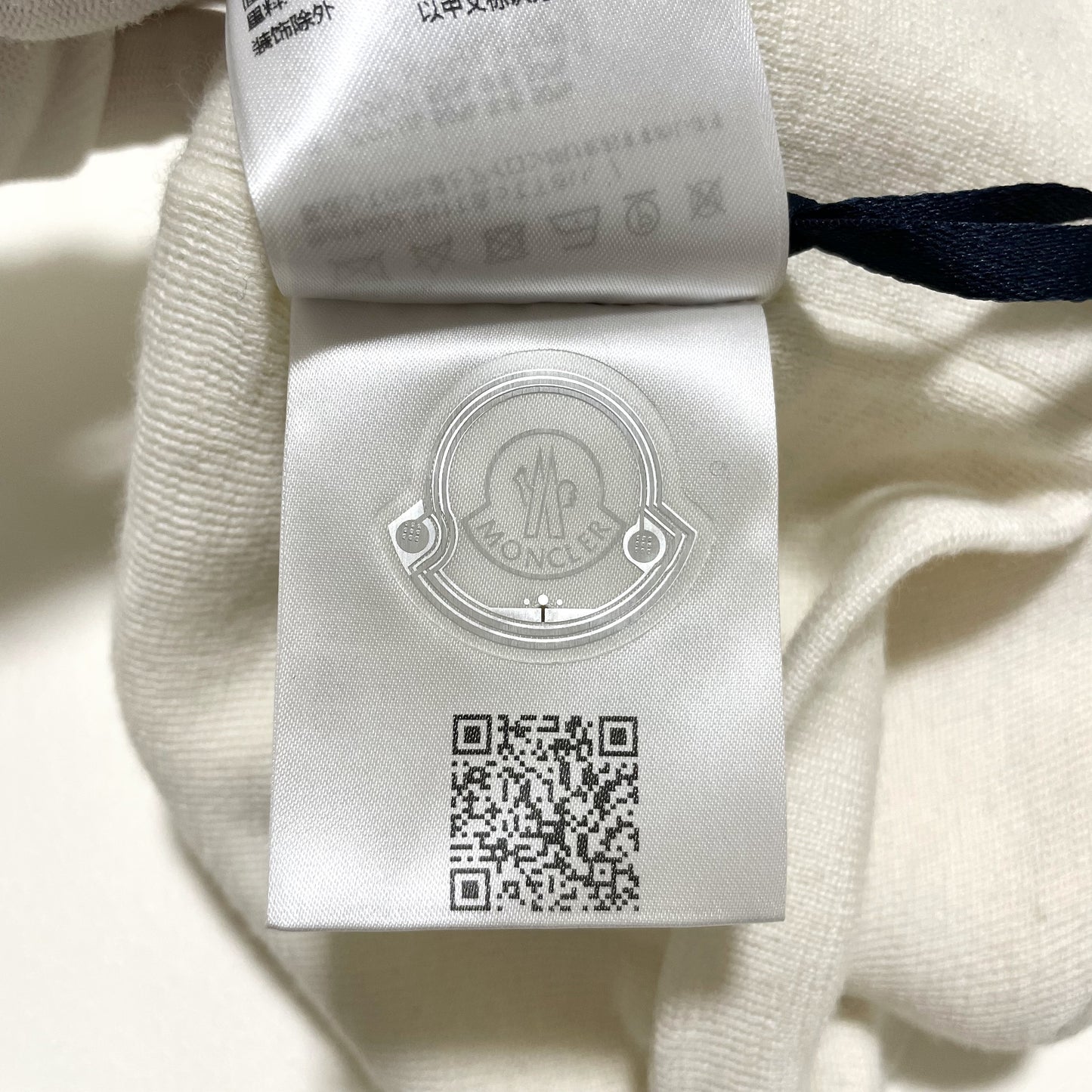 MONCLER モンクレール ビーニー ニットキャップ ニット帽 帽子 ロゴ ワッペン メンズ レディース ホワイト 新品未使用