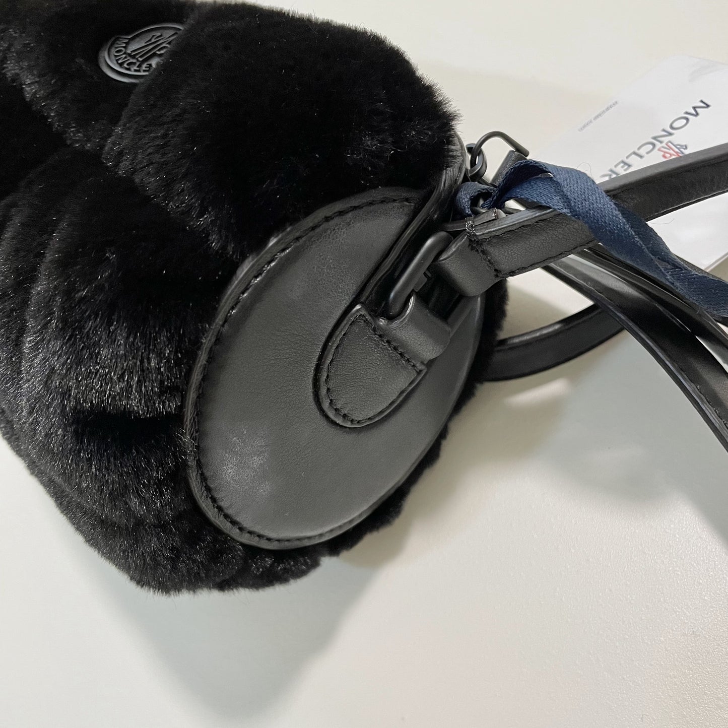 MONCLER モンクレール ショルダーバッグ ファー ダウン レディース KEONI NEW ロゴ 黒 ブラック 新品未使用