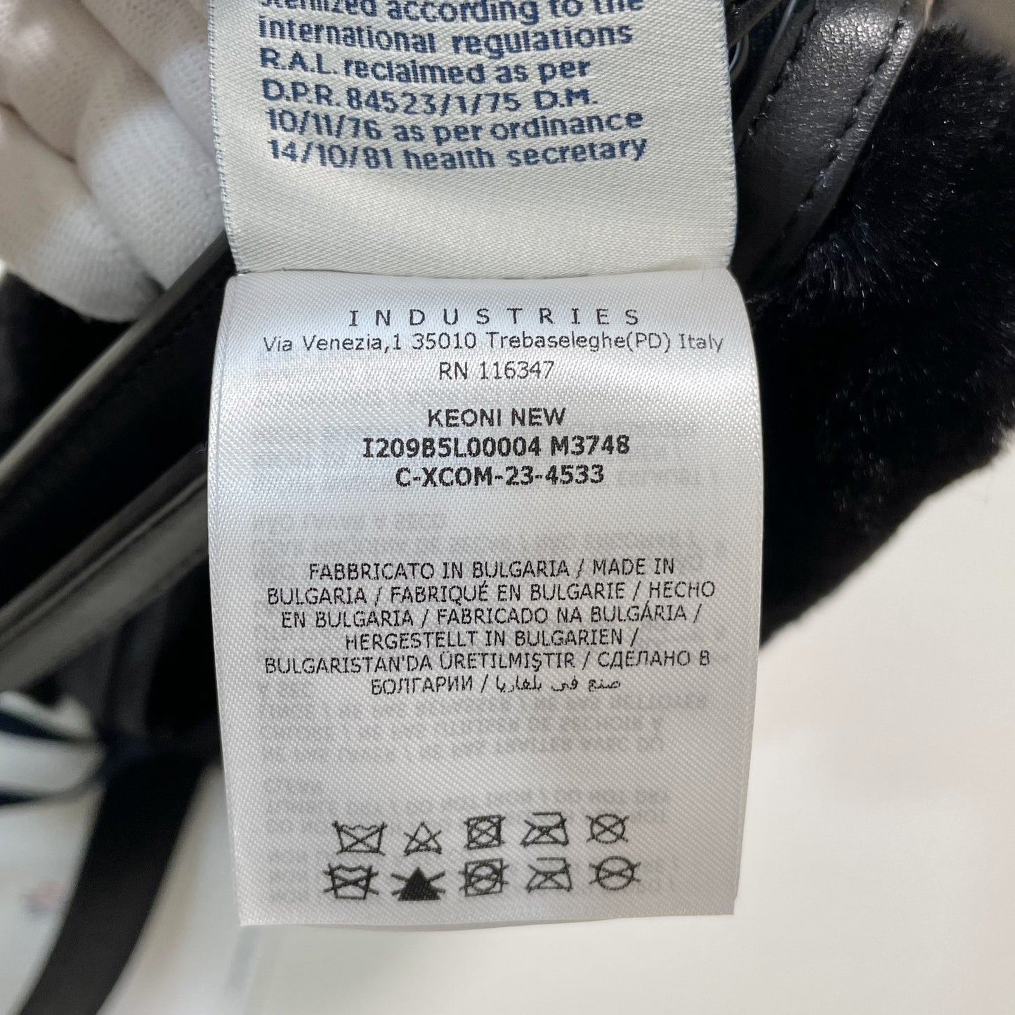 MONCLER モンクレール ショルダーバッグ ファー ダウン レディース KEONI NEW ロゴ 黒 ブラック 新品未使用