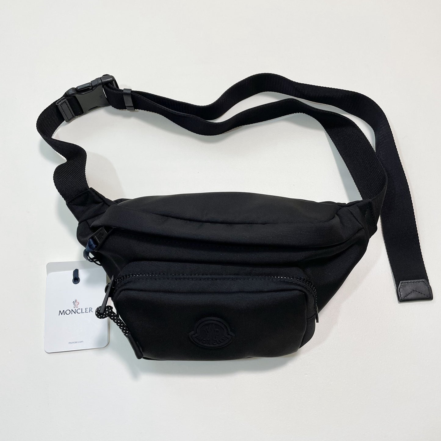 MONCLER モンクレール ボディバッグ 無地 ナイロン ウエストバッグ ベルトバッグ DURANCE ロゴ 黒 新品未使用