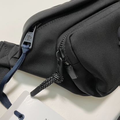 MONCLER モンクレール ボディバッグ 無地 ナイロン ウエストバッグ ベルトバッグ DURANCE ロゴ 黒 新品未使用