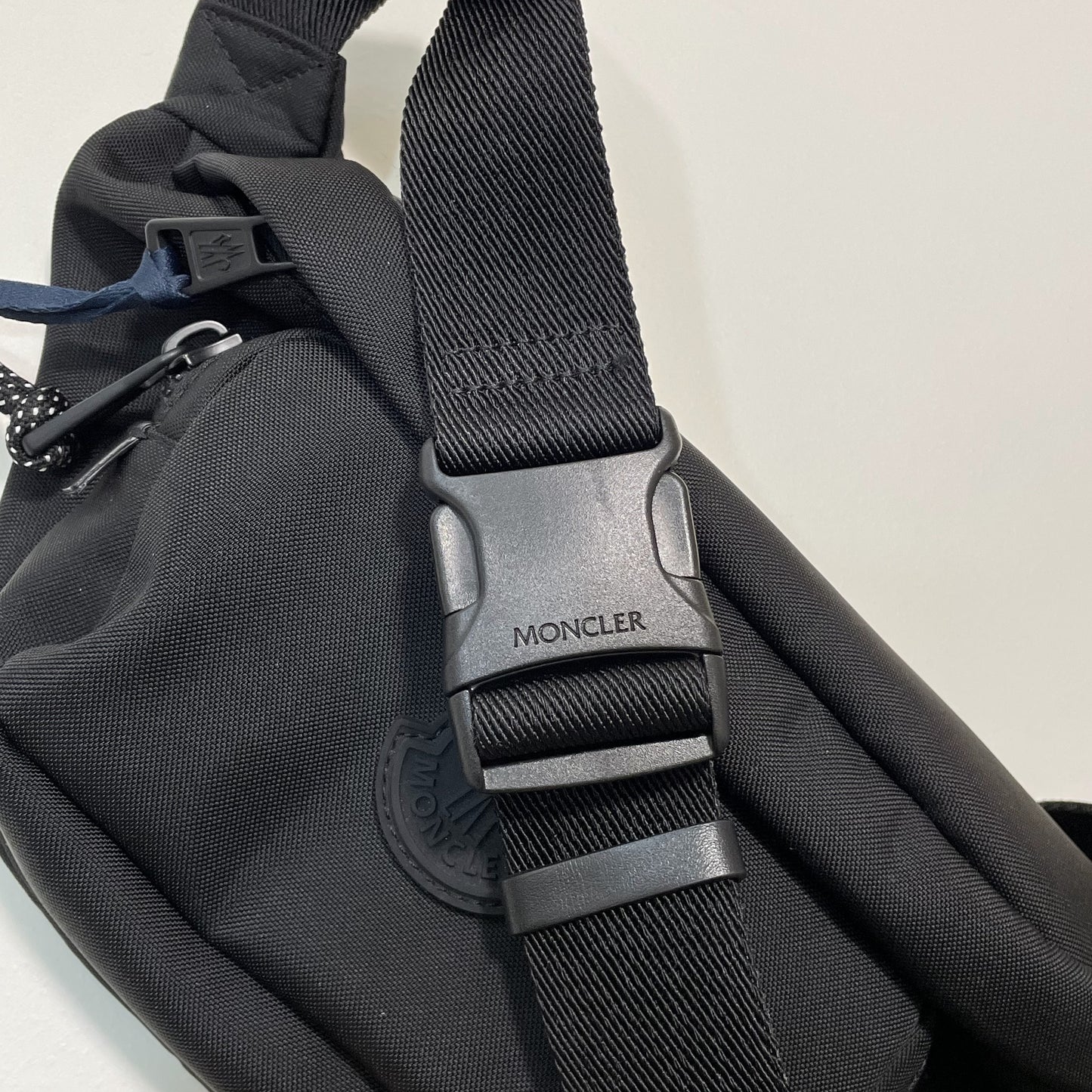 MONCLER モンクレール ボディバッグ 無地 ナイロン ウエストバッグ ベルトバッグ DURANCE ロゴ 黒 新品未使用