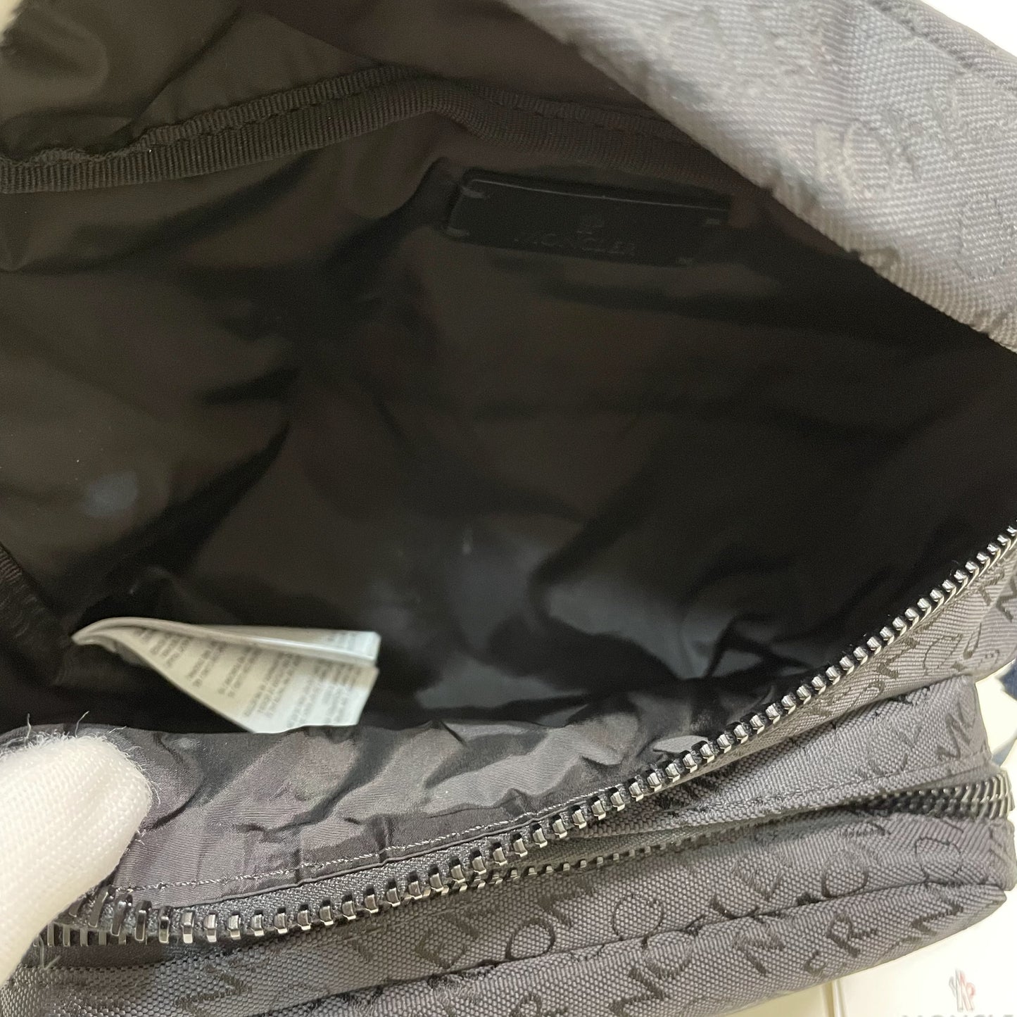 MONCLER モンクレール ボディバッグ 総柄 ナイロン ウエストバッグ ベルトバッグ DURANCE ロゴ 黒 新品未使用