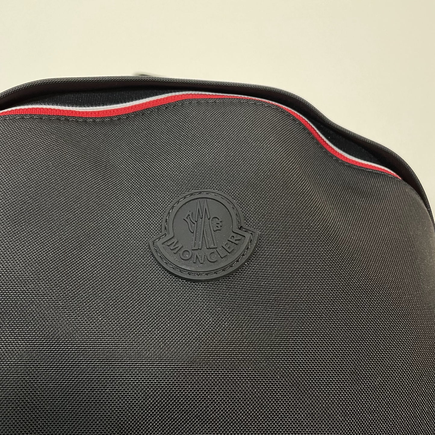 MONCLER モンクレール リュックサック バックパック ナイロン 大容量 メンズ レディース シンプル ロゴ 黒 ブラック