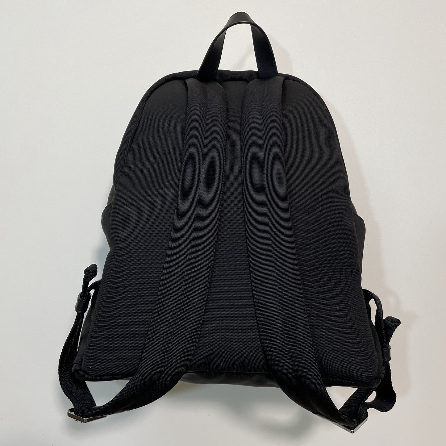 MONCLER モンクレール リュックサック バックパック ナイロン 大容量 メンズ レディース シンプル ロゴ 黒 ブラック