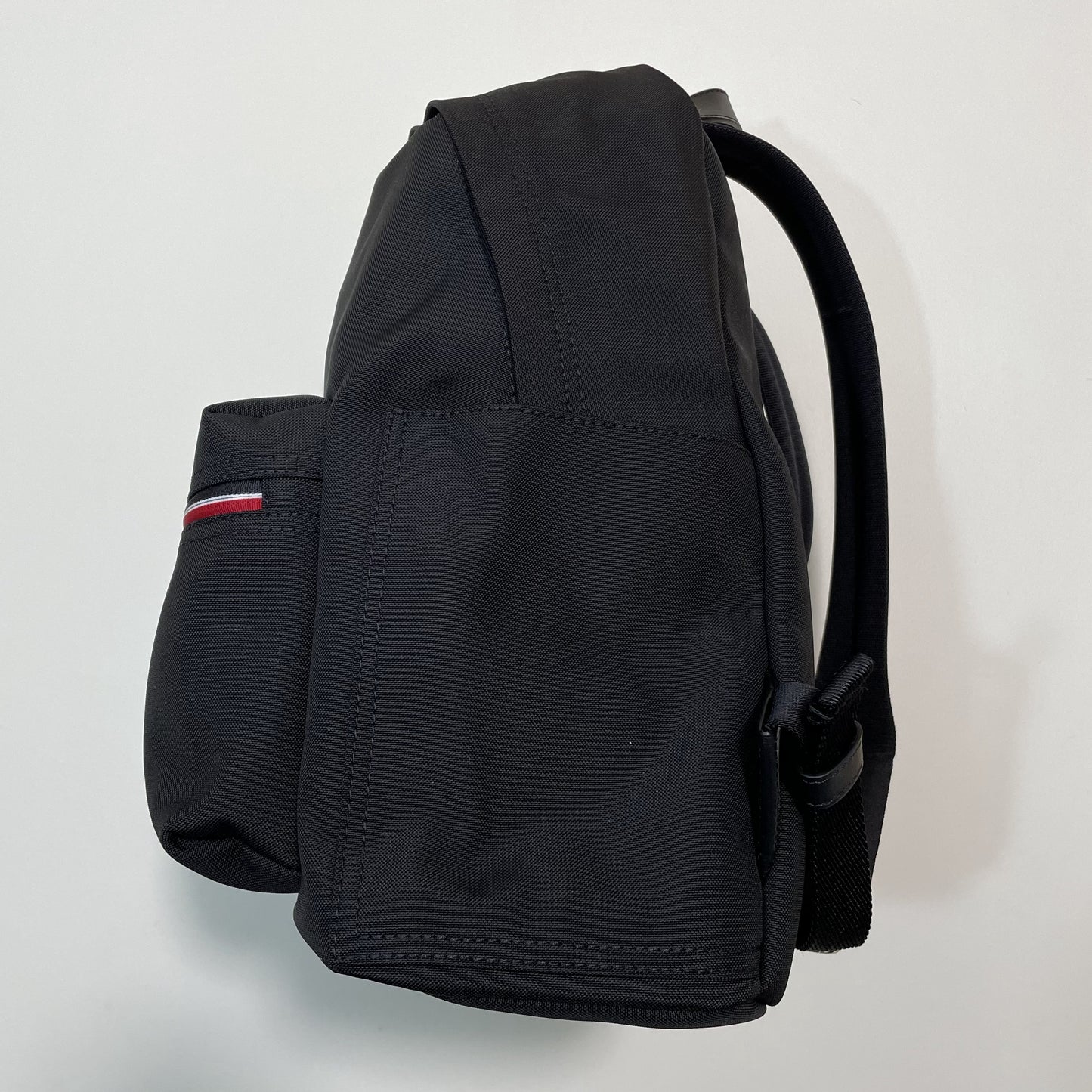 MONCLER モンクレール リュックサック バックパック ナイロン 大容量 メンズ レディース シンプル ロゴ 黒 ブラック