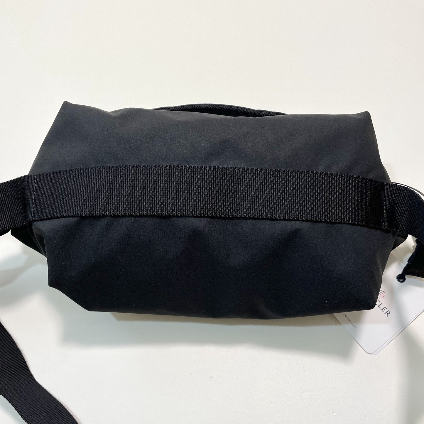 MONCLER モンクレール ボディバッグ ウエストバッグ ウエストポーチ ベルト メンズ レディース シンプル ロゴ ブラック