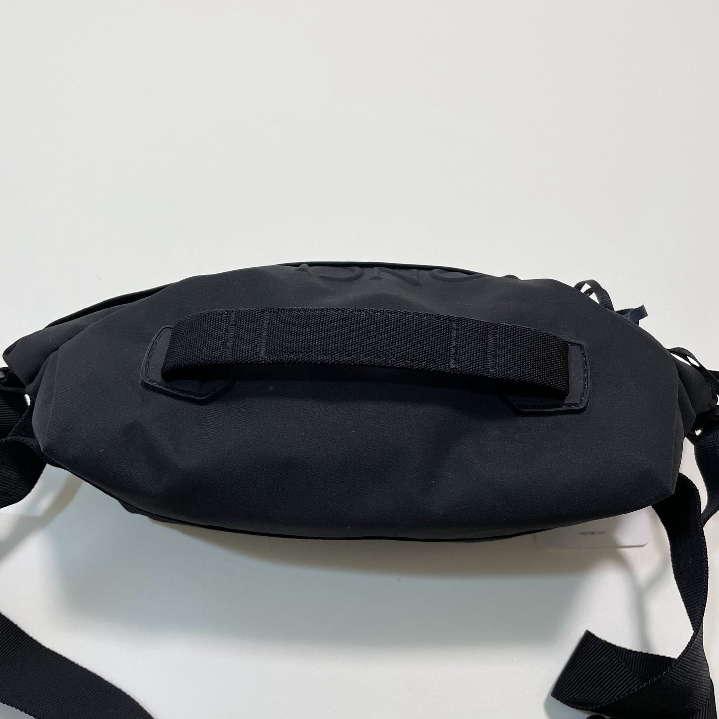 MONCLER モンクレール ボディバッグ ウエストバッグ ウエストポーチ ベルト メンズ レディース シンプル ロゴ ブラック