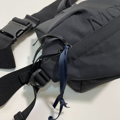 MONCLER モンクレール ボディバッグ ウエストバッグ ウエストポーチ ベルト メンズ レディース シンプル ロゴ ブラック