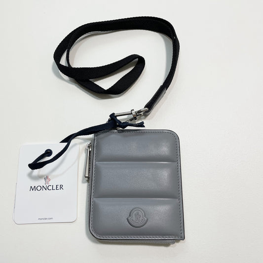 MONCLER モンクレール ミニ財布 コインケース 小銭入れ ウォレット コンパクト レザー メンズ シンプル ロゴ グレー