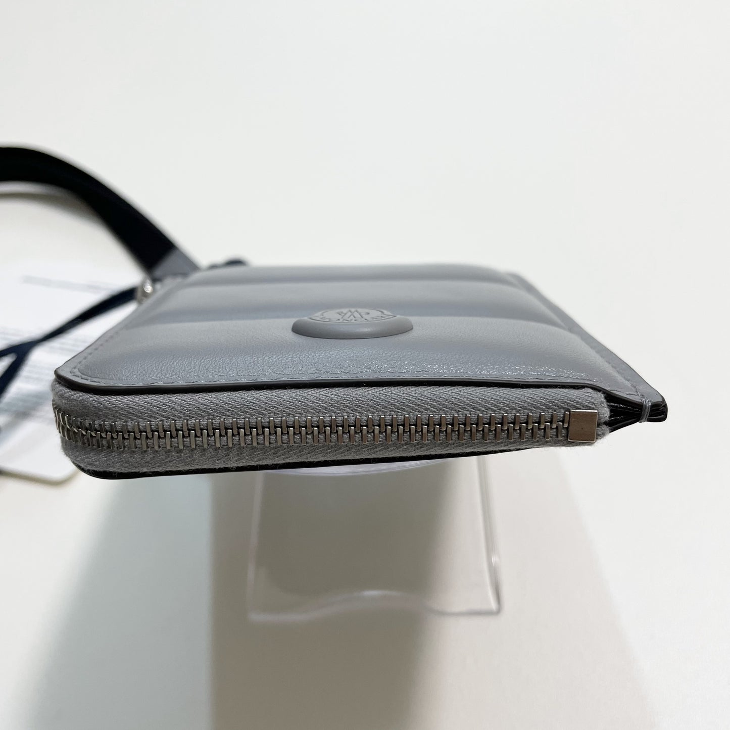 MONCLER モンクレール ミニ財布 コインケース 小銭入れ ウォレット コンパクト レザー メンズ シンプル ロゴ グレー