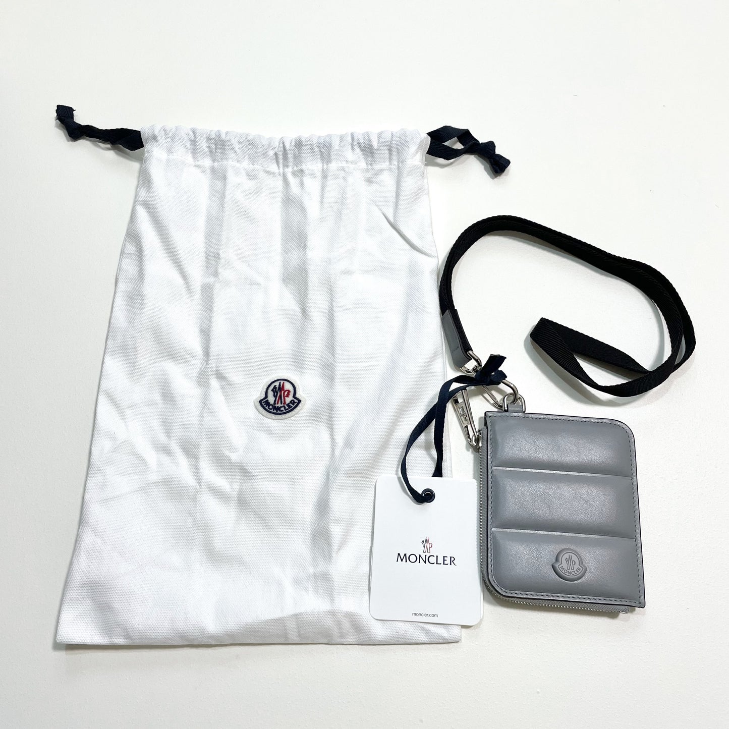 MONCLER モンクレール ミニ財布 コインケース 小銭入れ ウォレット コンパクト レザー メンズ シンプル ロゴ グレー