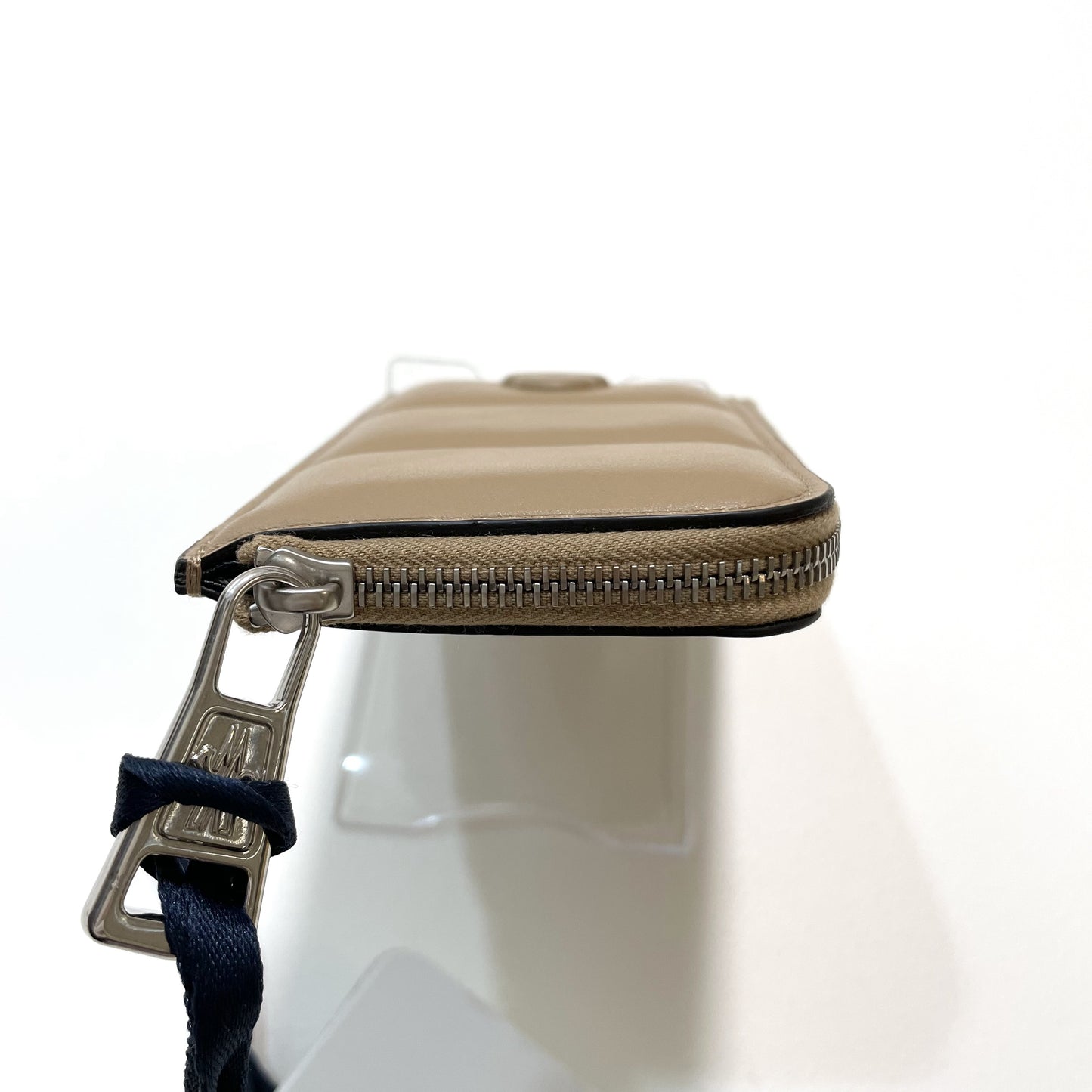 MONCLER モンクレール フラグメントケース コインケース カードケース コンパクト レザー メンズ シンプル ロゴ ベージュ