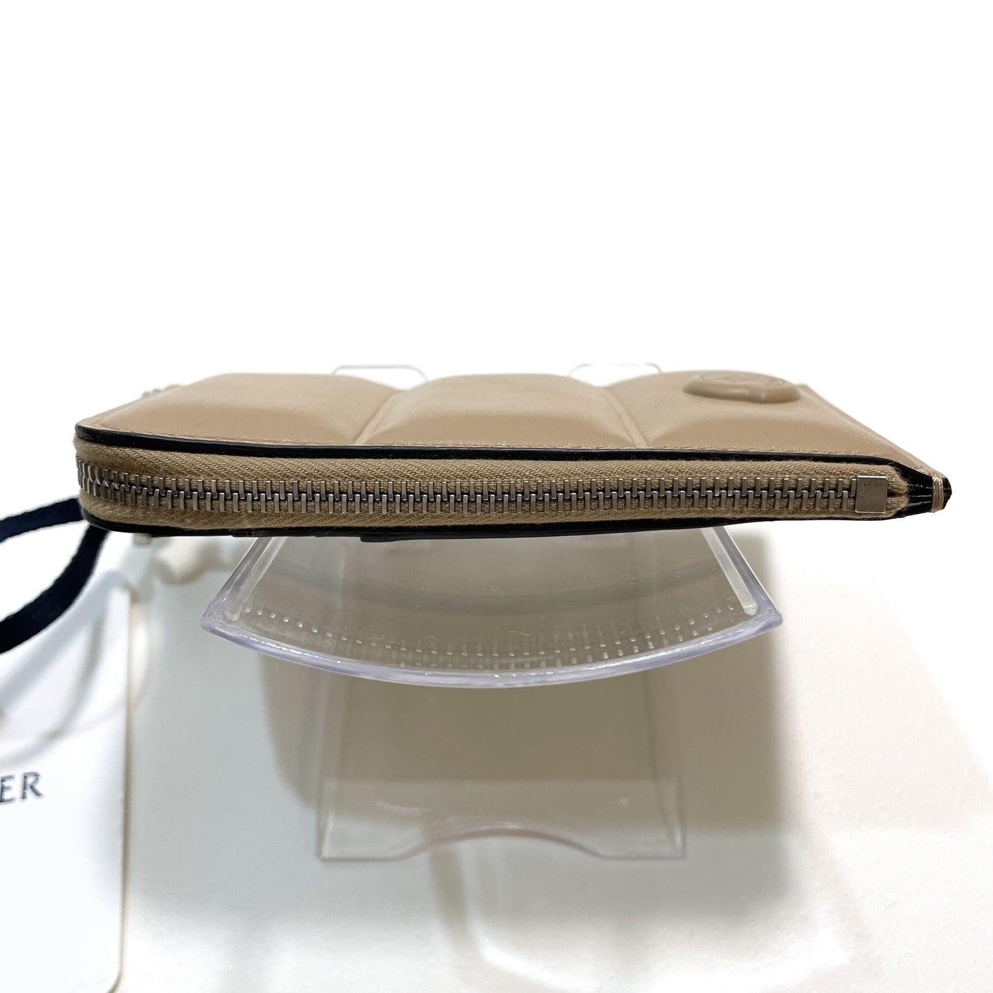 MONCLER モンクレール フラグメントケース コインケース カードケース コンパクト レザー メンズ シンプル ロゴ ベージュ