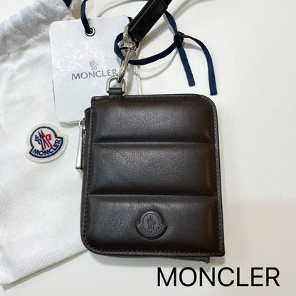 MONCLER モンクレール ミニ財布 コインケース 小銭入れ ウォレット コンパクト レザー メンズ シンプル ロゴ ブラウン