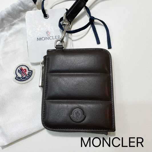 MONCLER モンクレール ミニ財布 コインケース 小銭入れ ウォレット コンパクト レザー メンズ シンプル ロゴ ブラウン