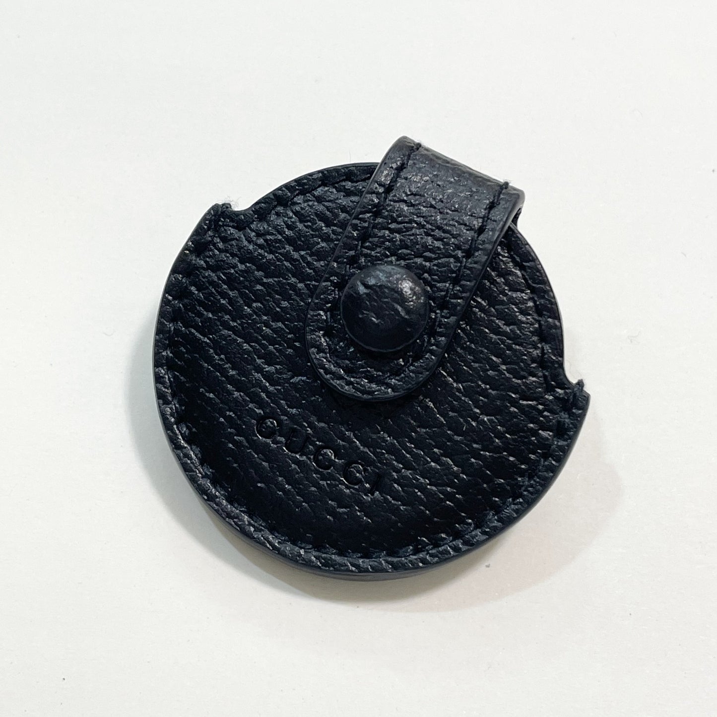 GUCCI グッチ AirTag ケース 保護 カバー エアタグ ペット 愛犬 首輪 ロゴ シンプル 黒 ブラック 新品未使用