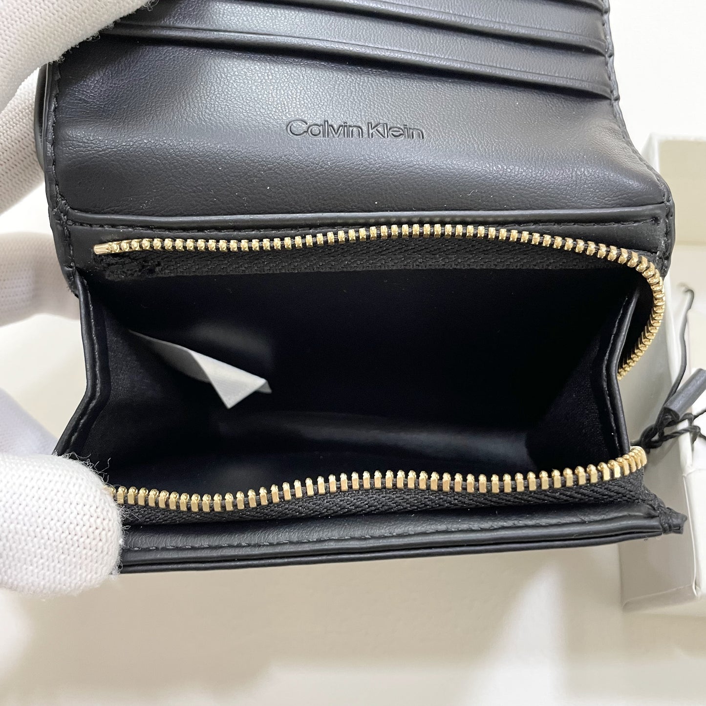 カルバンクライン 財布 二つ折り ウォレット レディース ロゴ シンプル 黒