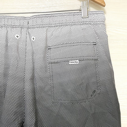 カルバンクライン 水着 L スイムウエア ボードショーツ メンズ グラデ 黒