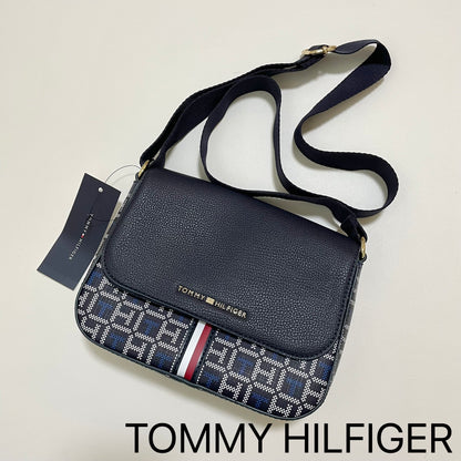TOMMY HILFIGER トミーヒルフィガー ショルダーバッグ 斜め掛け ミニバッグ レディース 総柄 ロゴ 紺 ネイビー