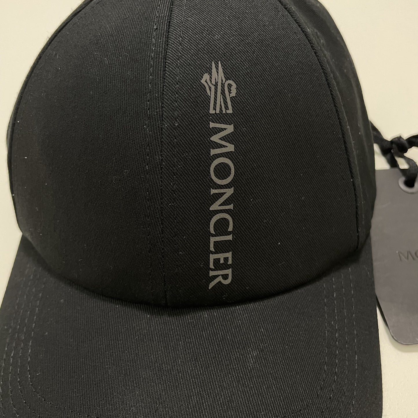 MONCLER モンクレール ベースボーキャップ 帽子 ロゴ シンプル プリント メンズ レディース 黒 ブラック 新品未使用