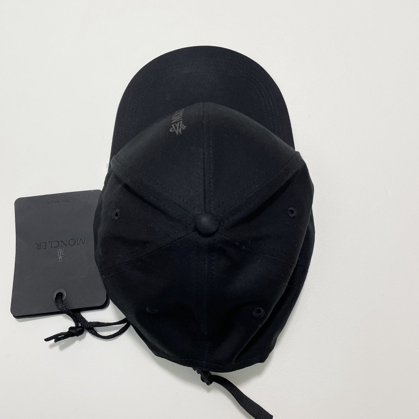 MONCLER モンクレール ベースボーキャップ 帽子 ロゴ シンプル プリント メンズ レディース 黒 ブラック 新品未使用