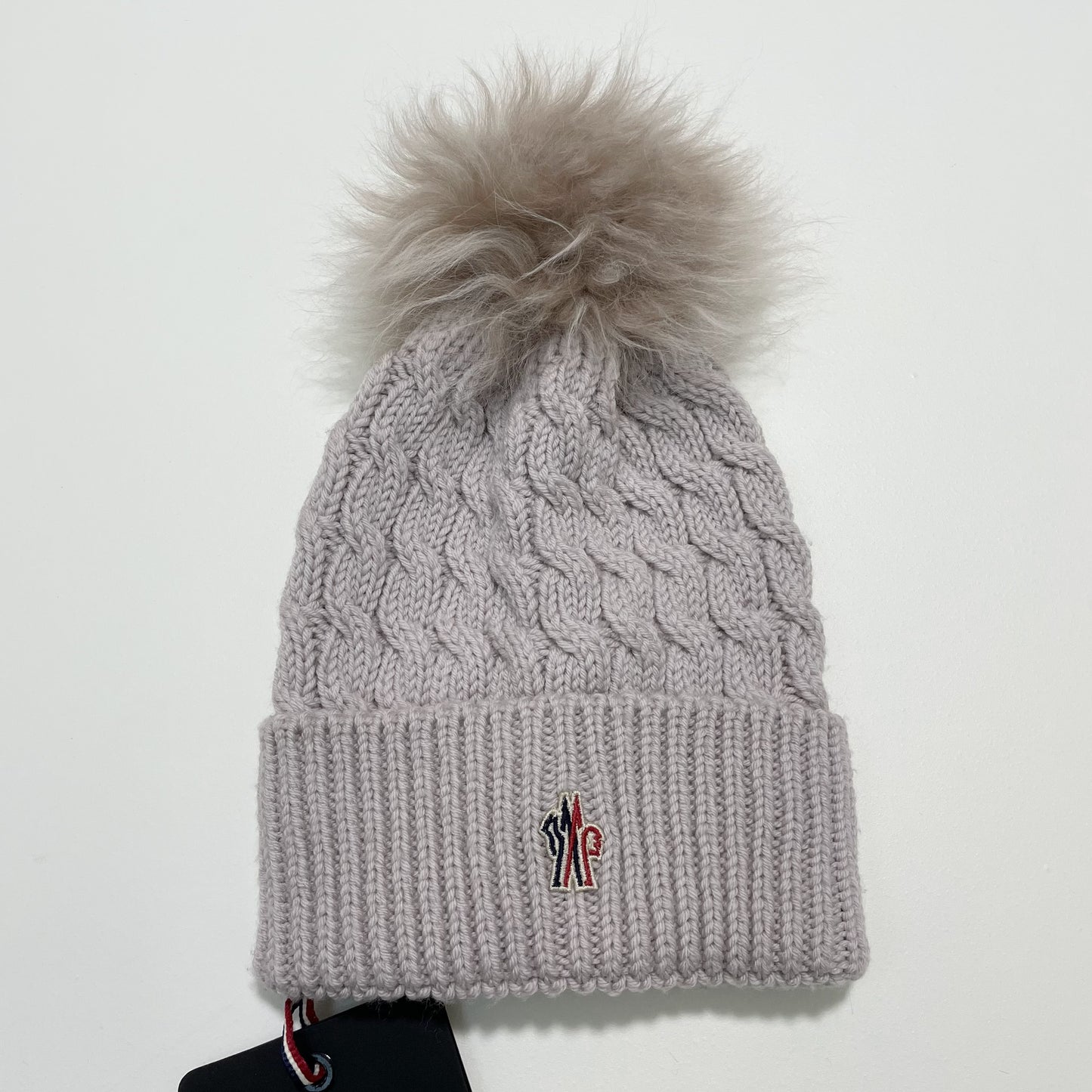 MONCLER モンクレール ニットキャップ ニット帽 帽子 ワッペン ファー 可愛い 冬 レディース ベージュ 新品未使用