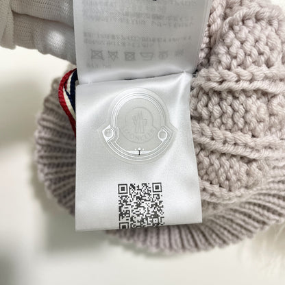 MONCLER モンクレール ニットキャップ ニット帽 帽子 ワッペン ファー 可愛い 冬 レディース ベージュ 新品未使用