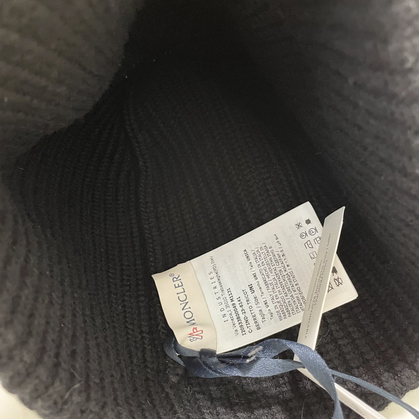 MONCLER モンクレール ニットキャップ ニット帽 帽子 ロゴ ユニセックス 刺繍 メンズ レディース ブラック 新品未使用