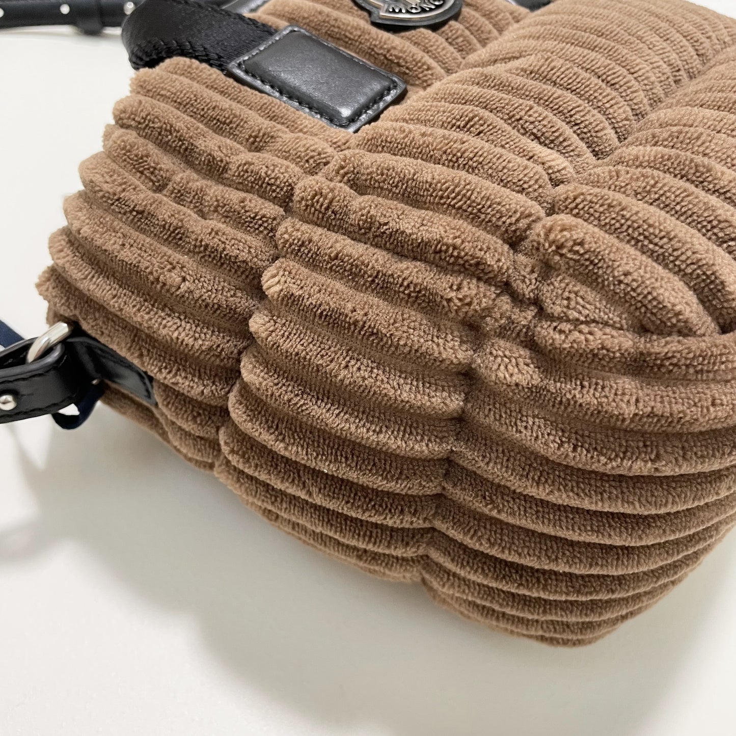 MONCLER モンクレール ショルダーバッグ ハンドバッグ コーデュロイ ダウン ミニバッグ レディース ブラウン 新品未使用