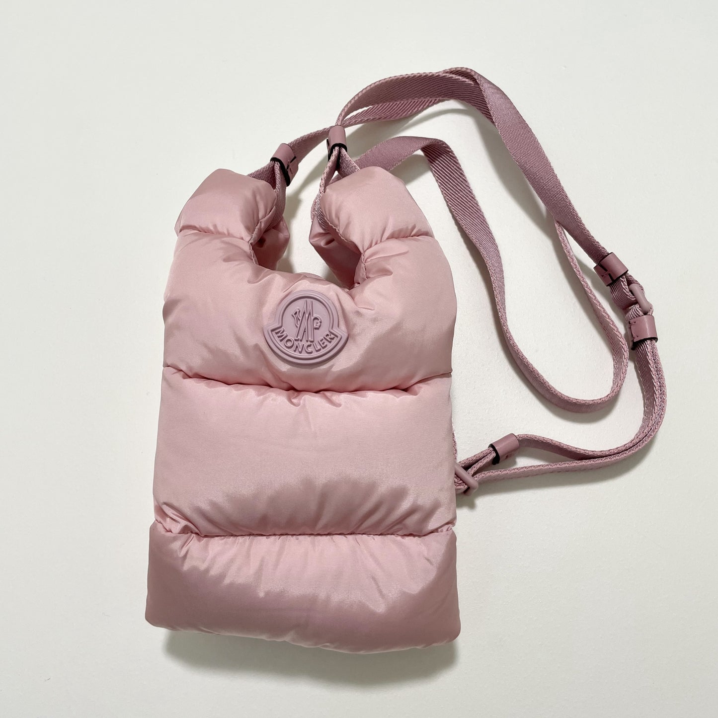 MONCLER モンクレール ショルダーバッグ ミニバッグ キルティング レディース ピンク ロゴ シンプル ダウン 新品未使用