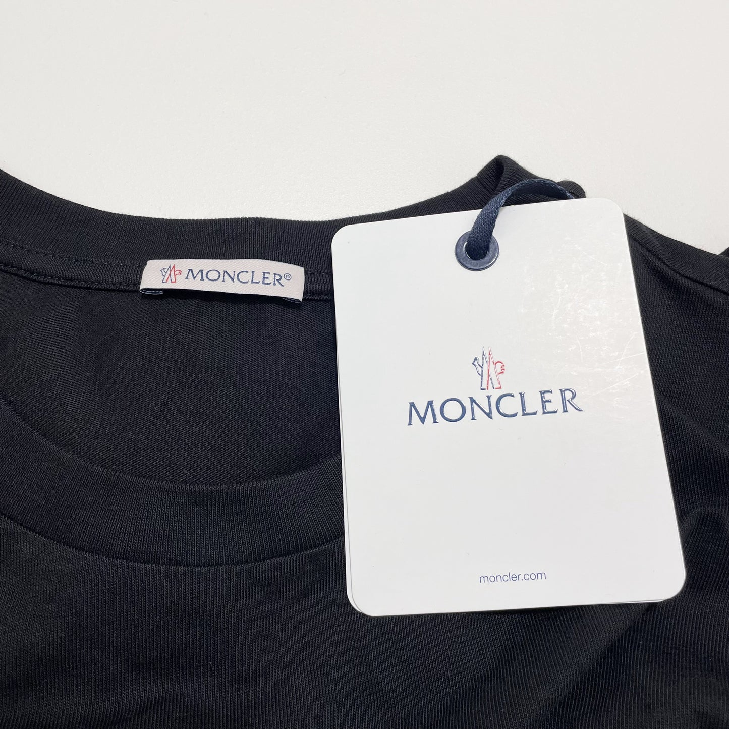 MONCLER モンクレール Tシャツ 長袖 カットソー プリント クルーネック レディース ブラック シンプル 新品未使用